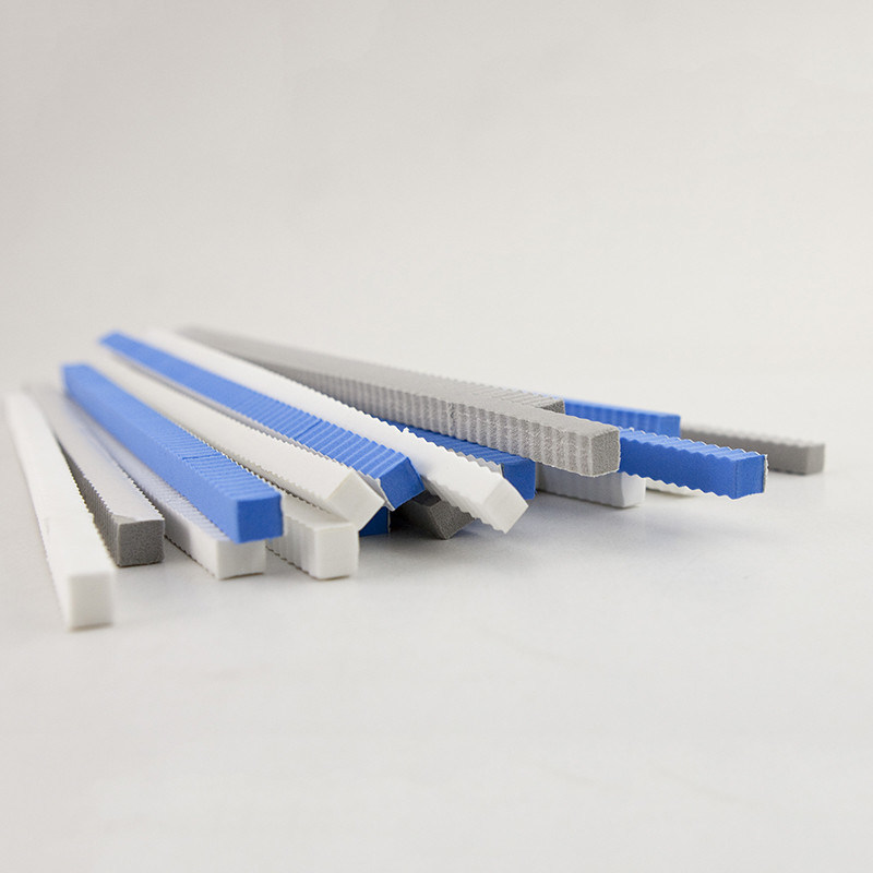 8mm x 8mm 寸法 高弾性緑色 粘着性 EVA 泡 切断 排出し ゴム