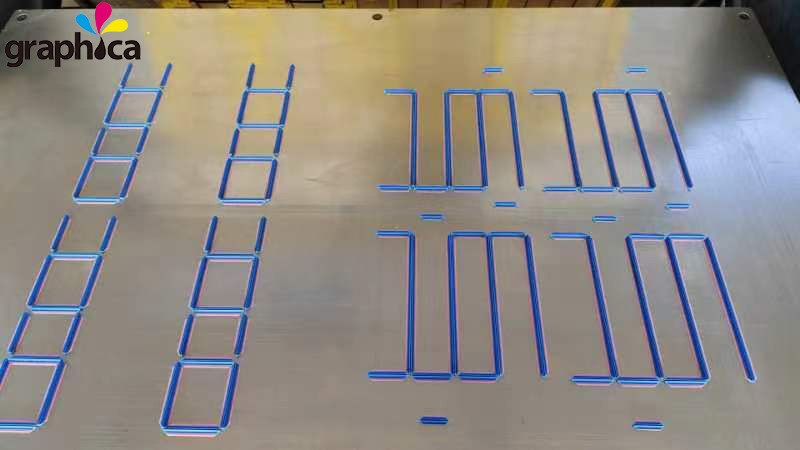 0.4mmチャネル高さ 黒いプラスチッククレージュマトリックスロールとダースカッターマシンのための箱