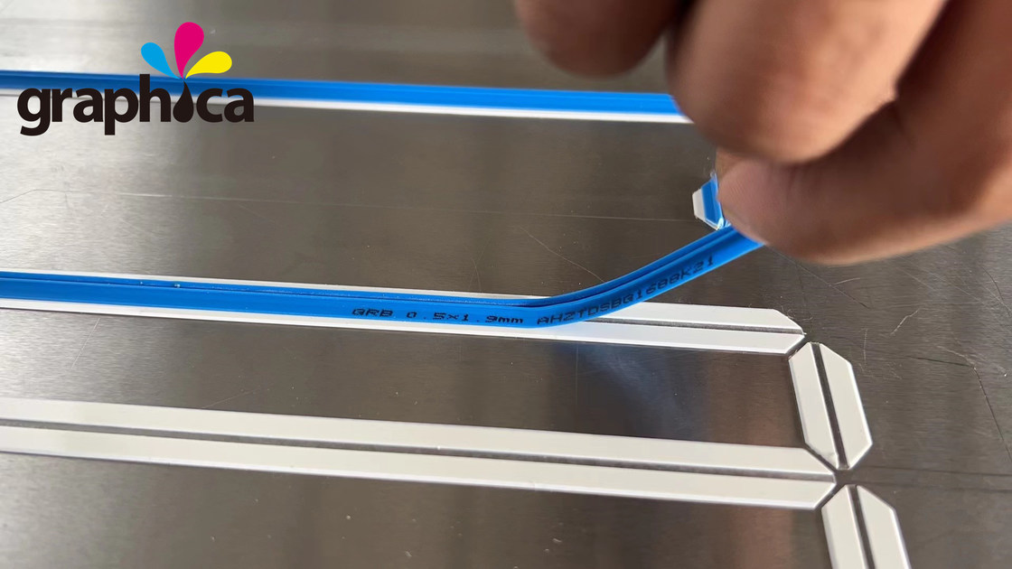 CE認証されたGRB 0.3x 1.2mm紙包装と印刷のための粘着性クレージングマトリックス