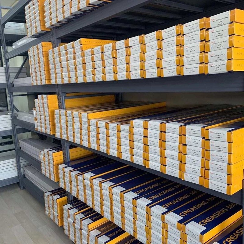 チャンネル高さ0.7mm カーボンと箱のためのクレージーマトリックスカット機 北京グラフィック制作